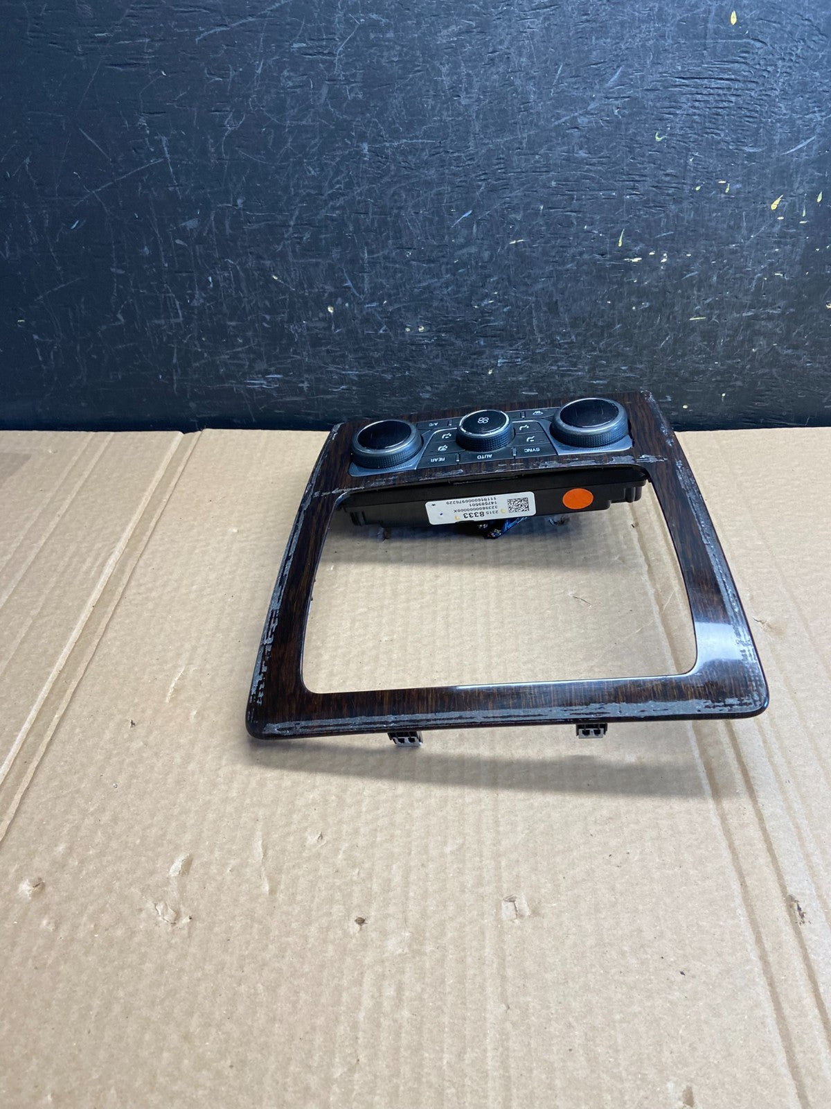 2013 to 2017 Chevrolet Traverse Radio Bezel Ac Heater Climate Control AF6121 DG3