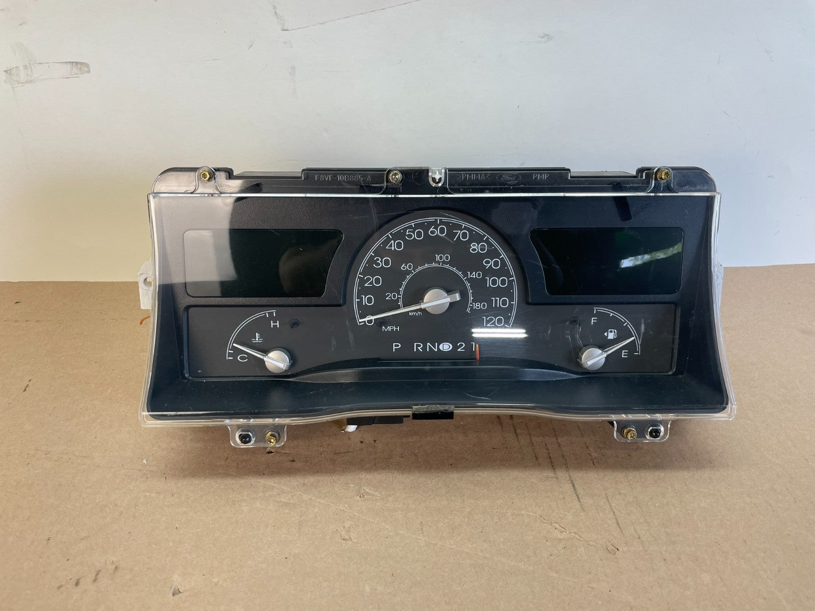 2003 2004 Lincoln Town Car Speedometer Gauge Cluster AG1045 DG0