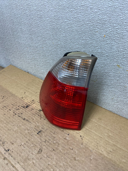 2004 2005 2006 BMW E53 X5 Left Driver Lh Side Tail Light Oem AB5289 LK1