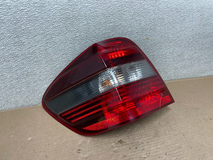 2009 to 2011 Mercedes ML350 ML-Class Left Driver Side  Tail Light OEM AA9975 LK2