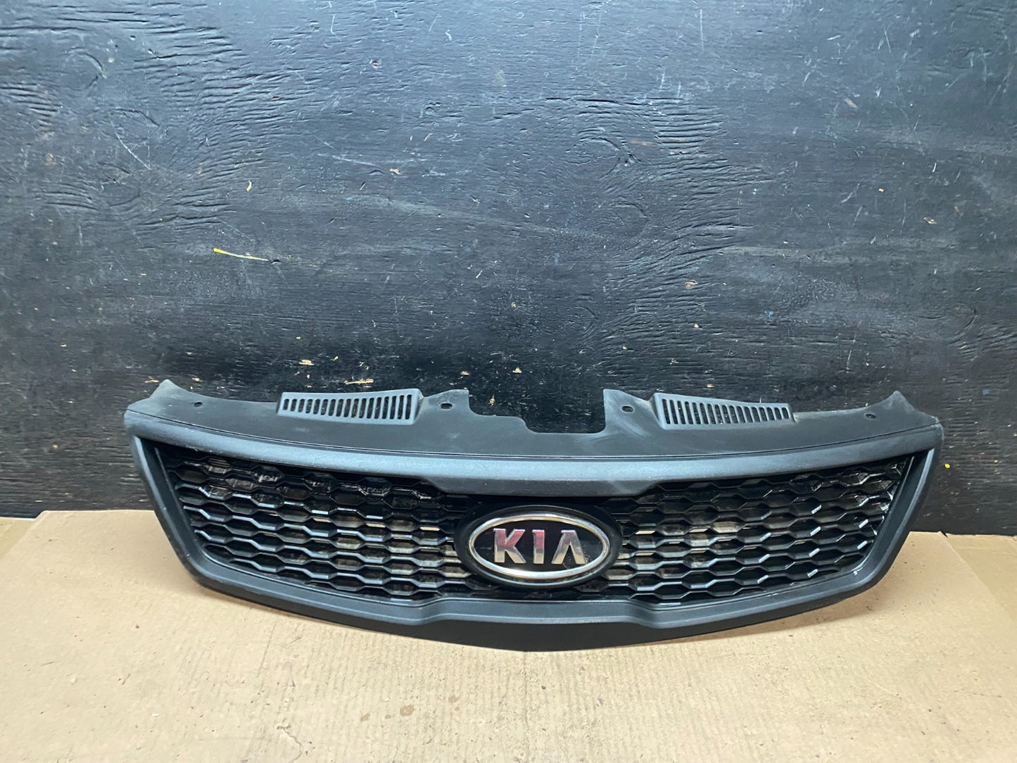 2010 to 2012 Kia Forte Koup Front Upper Grill Grille T0314 DG0