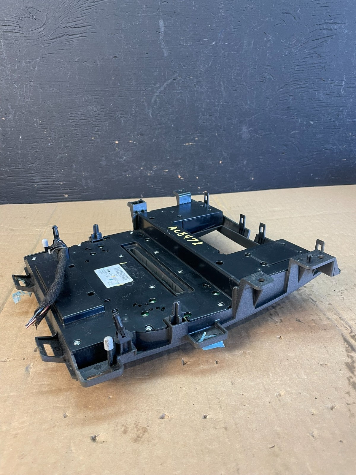 2011-2014 Ford Edge Heater Climate Control Radio CD Control Dash Bezel ac5472 DG6