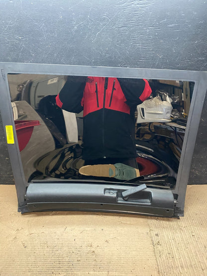 1984 to 1992 Pontiac Firebird Right Passenger Side Sunroof Top Glass V71869