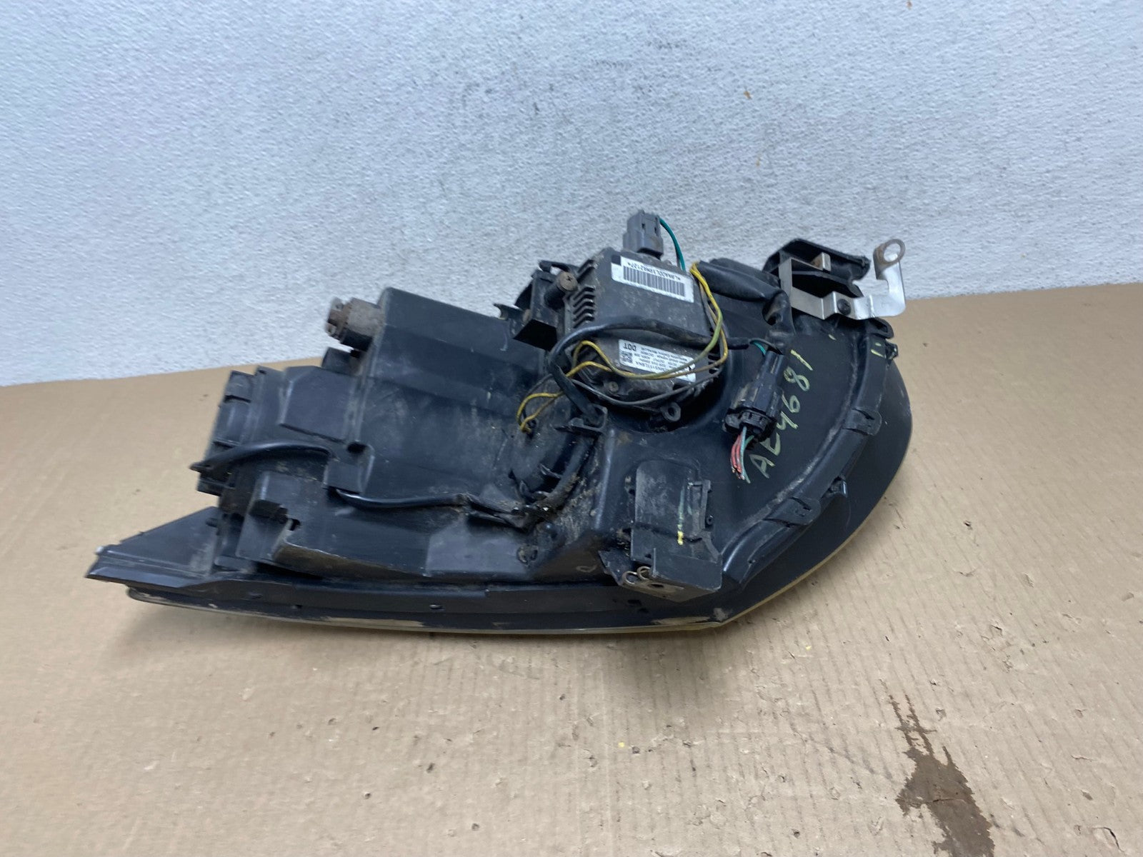 2006 2007 Infiniti G35 Coupe Headlight Left Driver LH Xenon HID AE9681 LK14