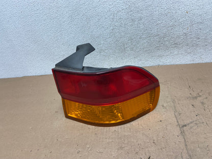 2002 2003 2004 Honda Odyssey Right Passenger Side Tail Light AG5587 LK0