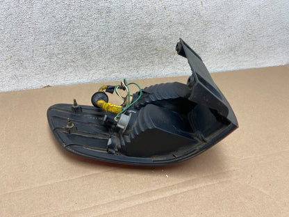 2001 2002 2003 Toyota Sienna Left Driver Lh Side Tail Light AH9296 DW5