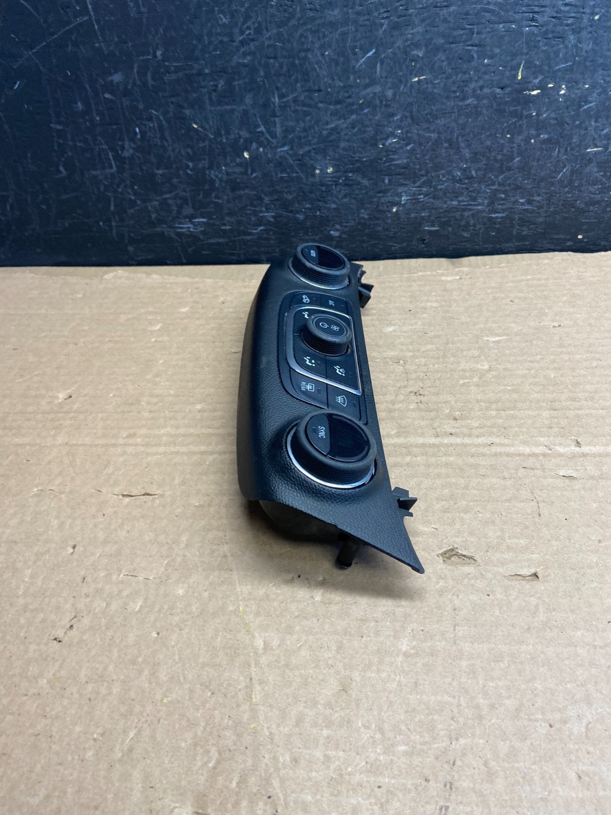 2014 to 2017 Chevrolet Impala Center Climate Control A/C Heater AF2503 DG2
