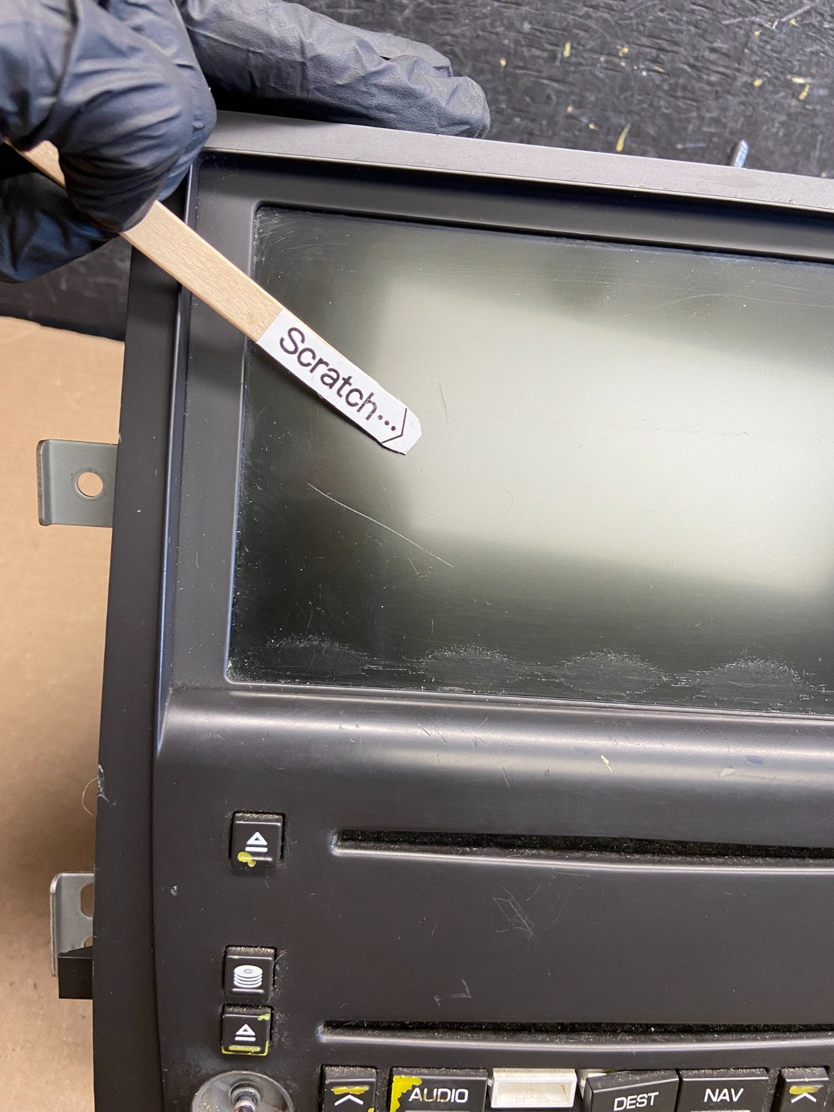 2007-2009 Cadillac Escalade Radio CD DVD GPS Navigation Screen Display AH3621 DG1