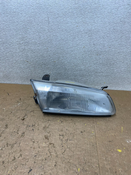 1997 1998 1999 Toyota Camry Right Passenger RH Halogen Headlight V6405 DW0