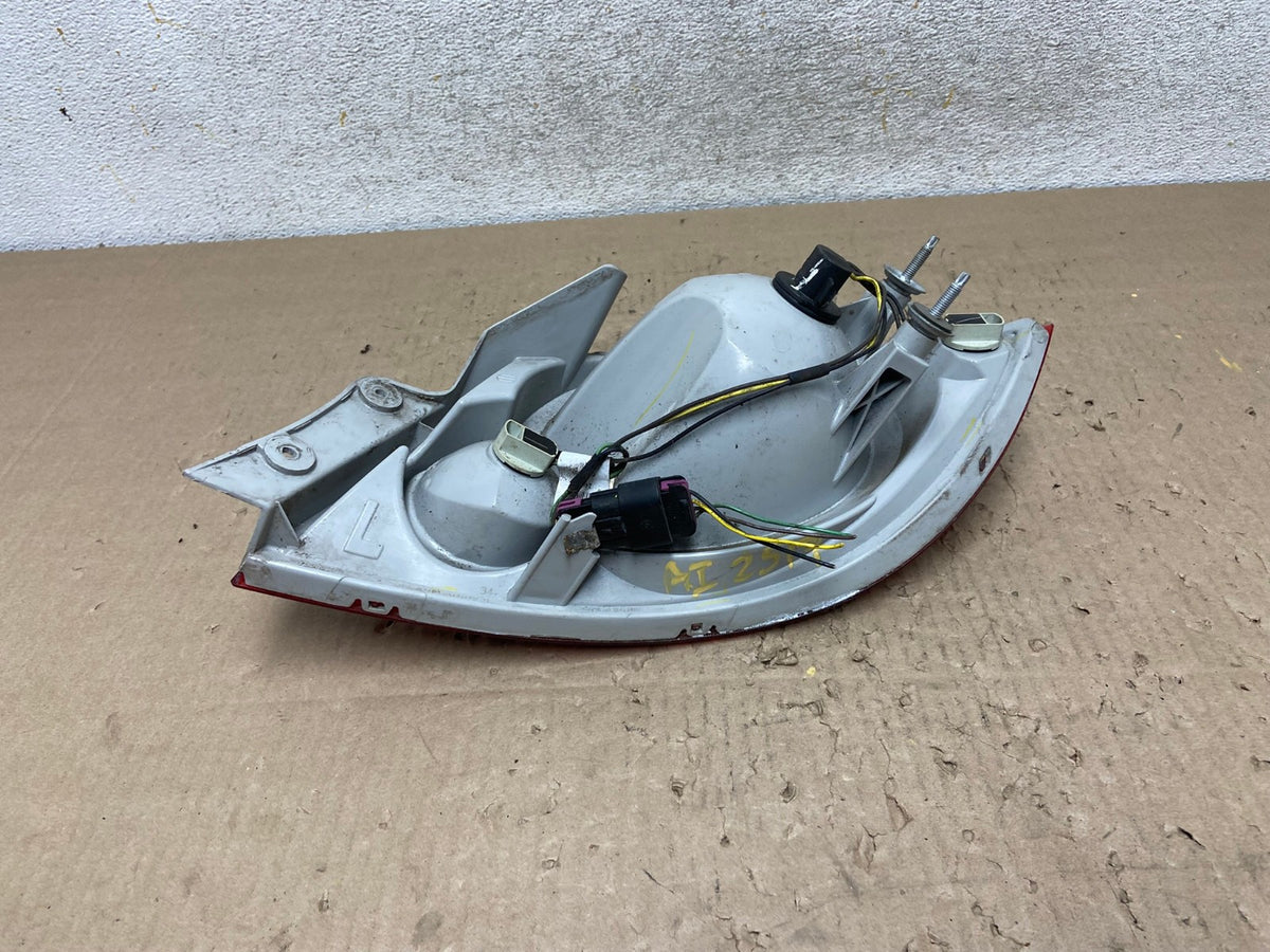 2005-2010 Chevrolet Cobalt Sedan Left Driver Side Tail Light AI2517 LK4
