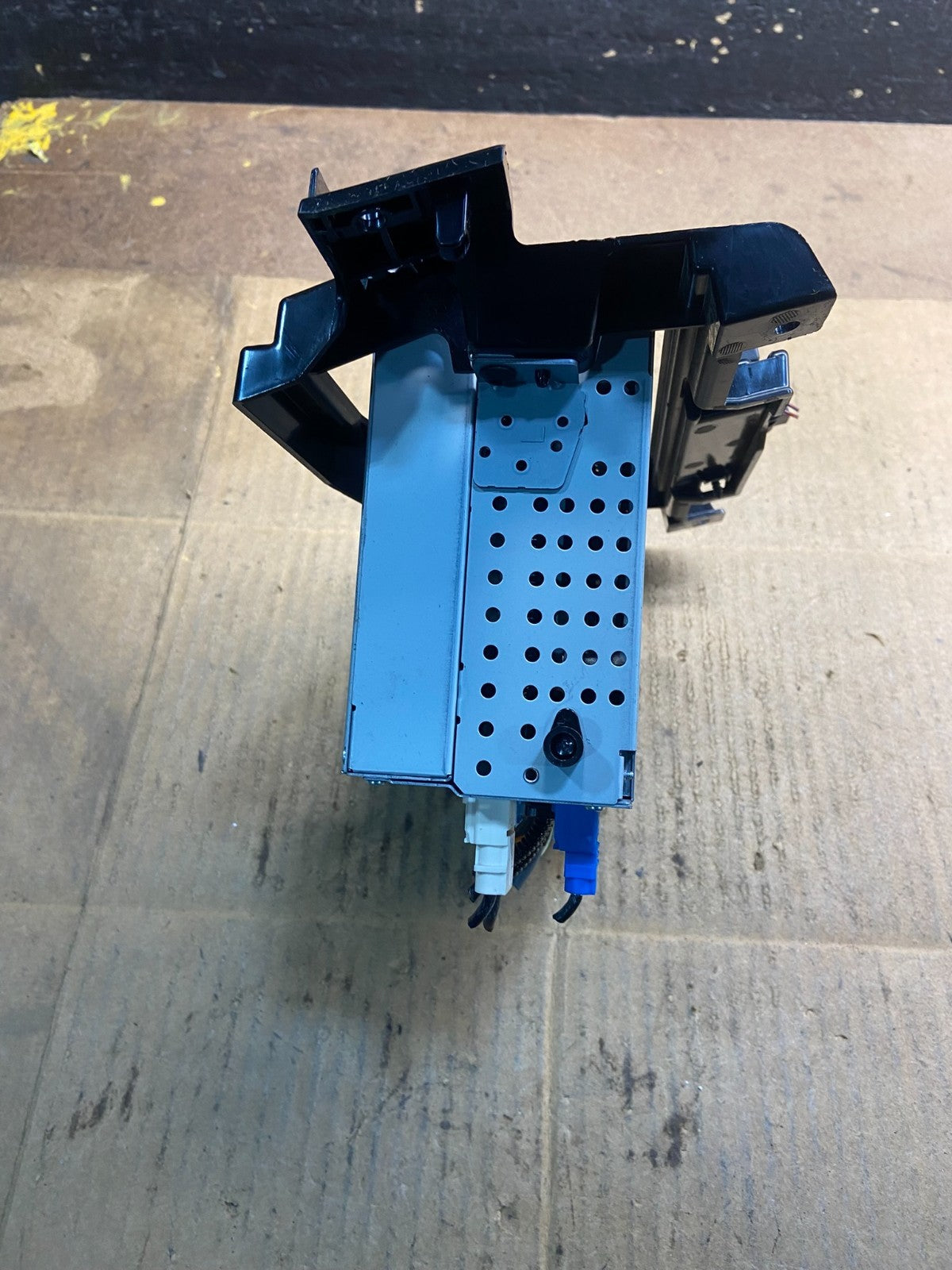 2013-2014 Land Rover Range Rover LR2 LR4 Evoque Radio Gps Cd Mechanism y7242 DG2