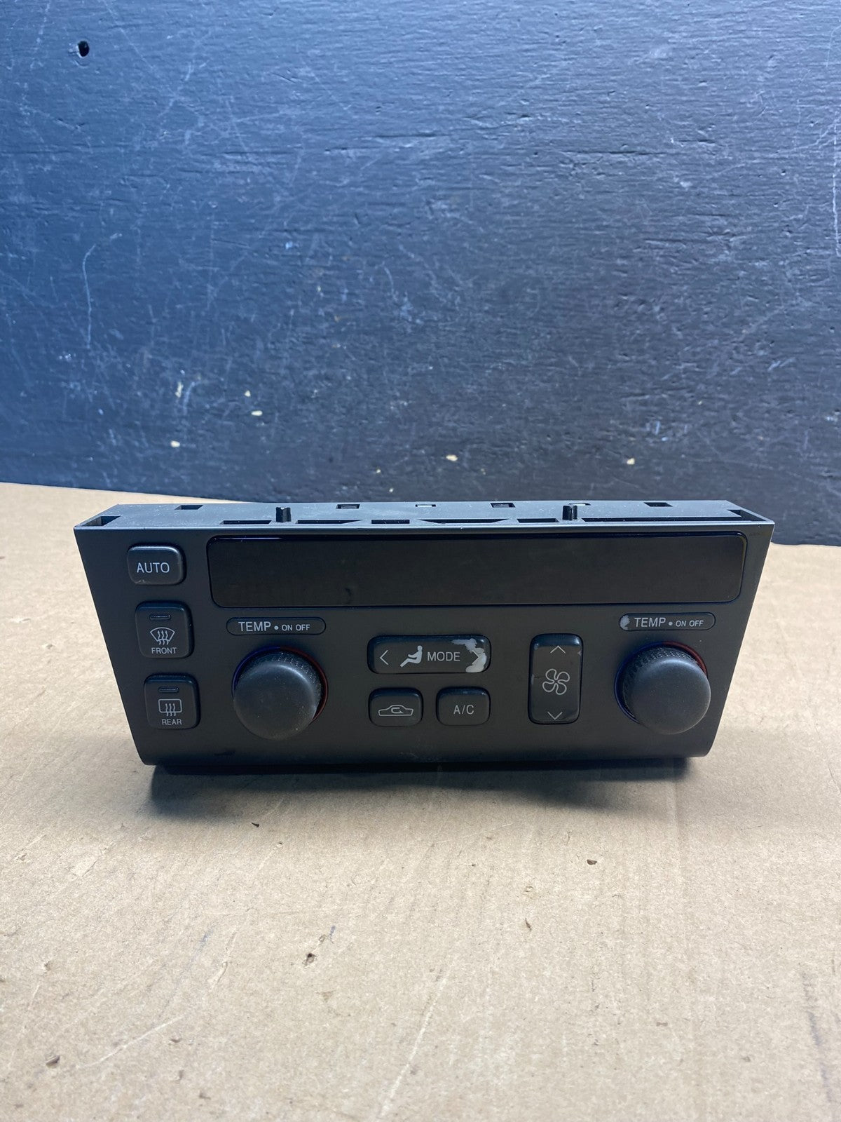 2000-2004 Cadillac Seville Heater Climate Control Panel AE7409 DG0