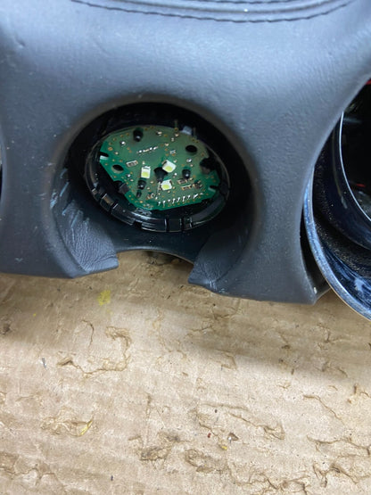 2010 to 2013 Jaguar XJ Dash Center Air Vent OEM W2063 PS1