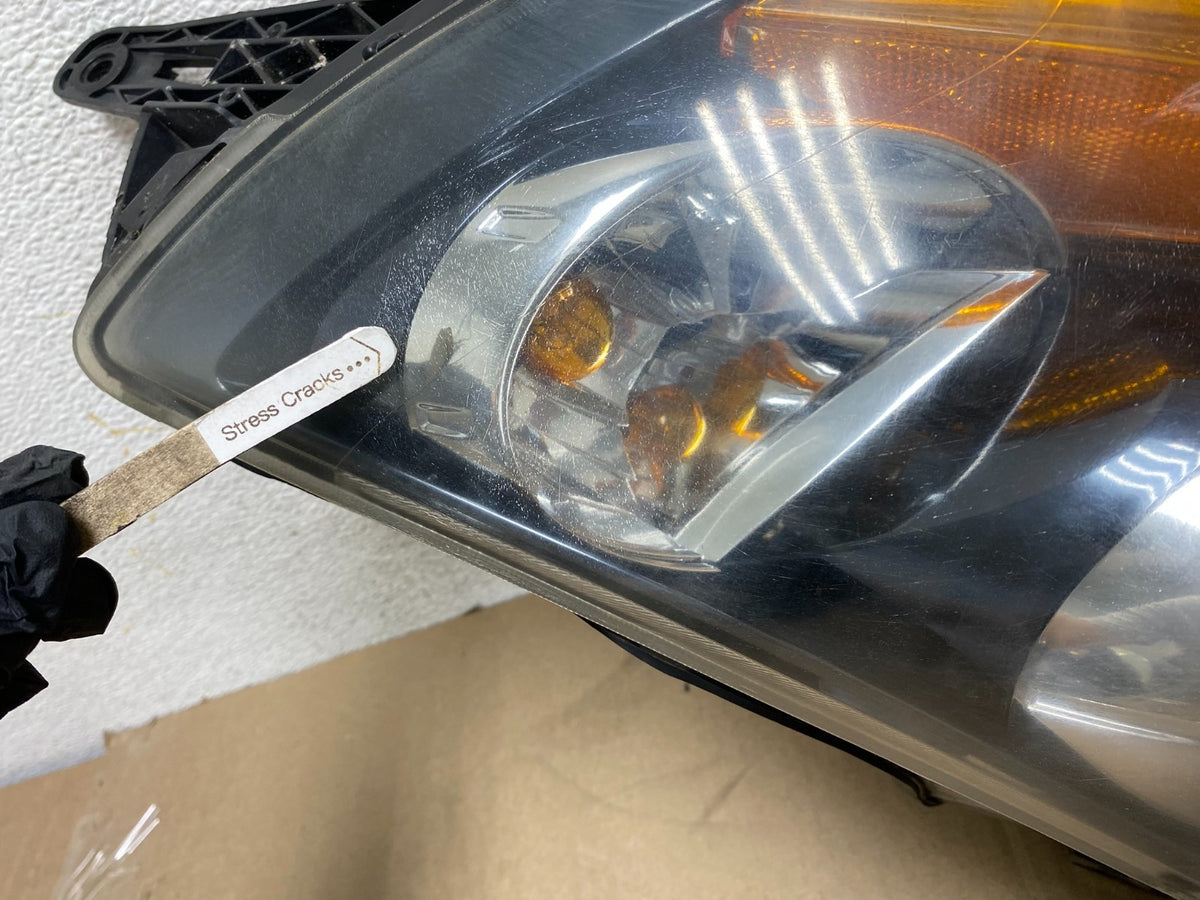 Sedan 2007 to 2009 Nissan Altima Right Passenger Halogen Headlight AH6721 DW5
