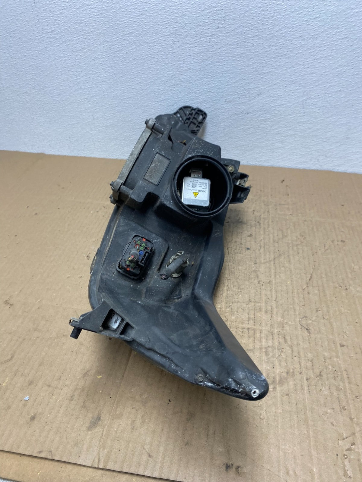 2010 2011 2012 Ford Taurus Right Passenger RH Xenon Headlight OEM AB8455 DW6