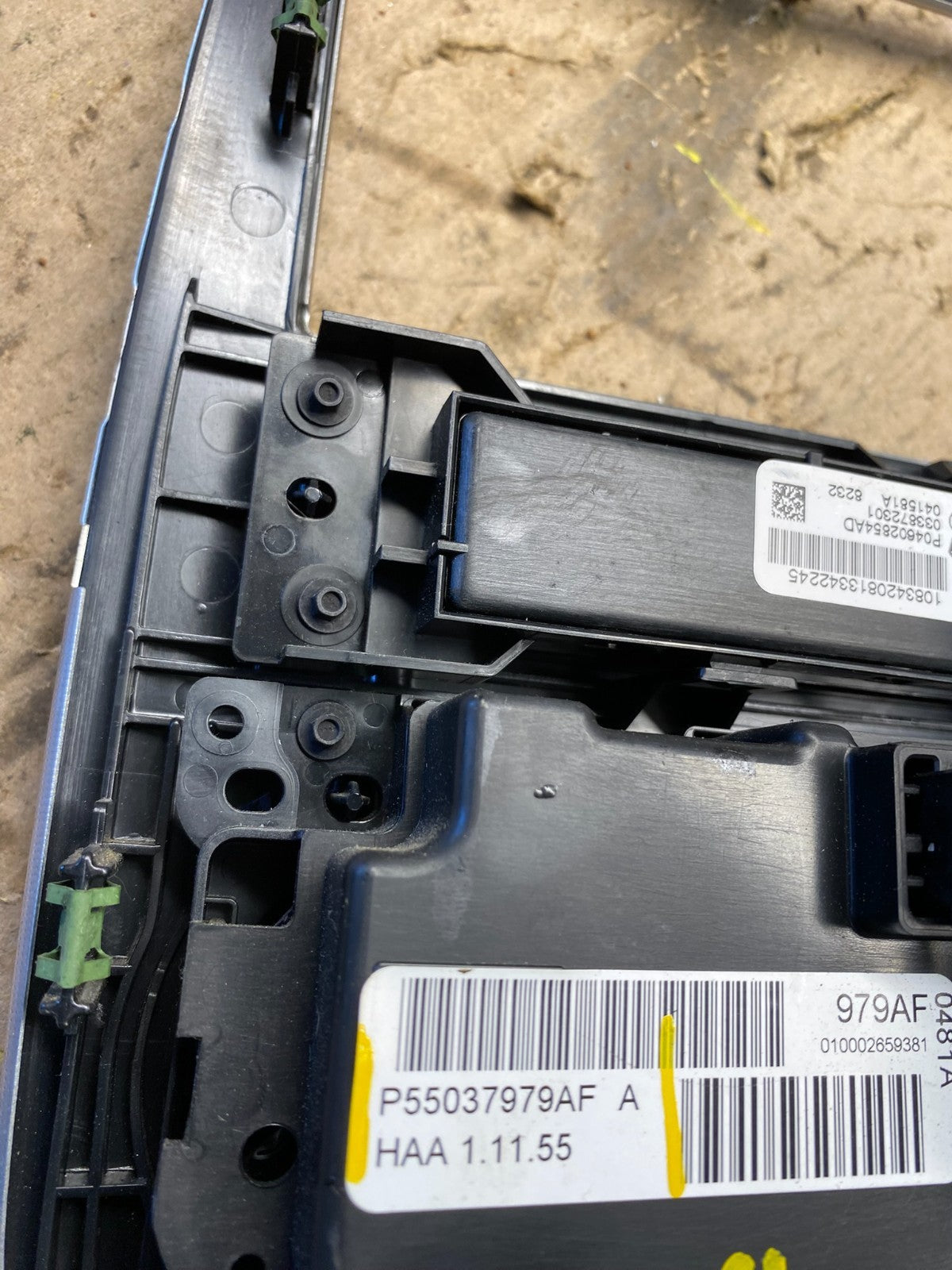 2008 to 2010 Jeep Grand Cherokee Center A/C Heater Climate Control OEM Q9369 DG6