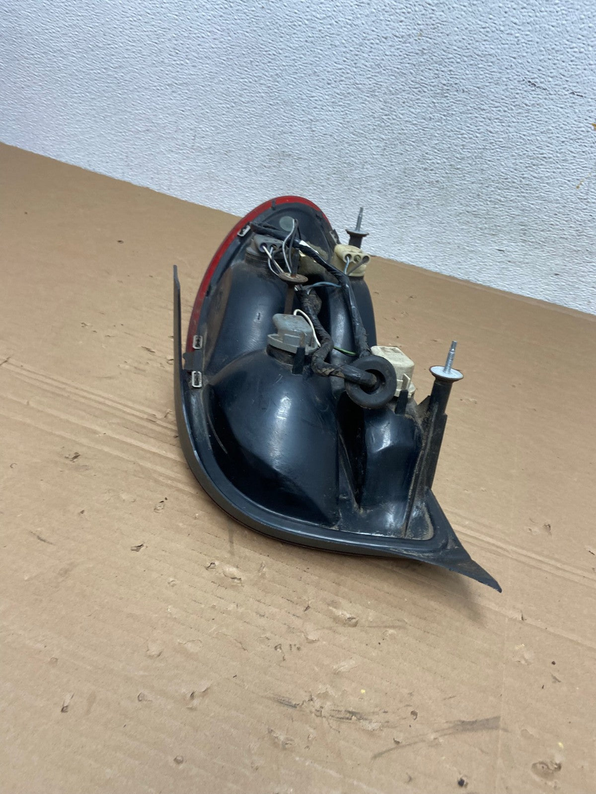 1998 - 2002 Oldsmobile Intrigue Left Driver LH Side Tail Light AD4212 LK5