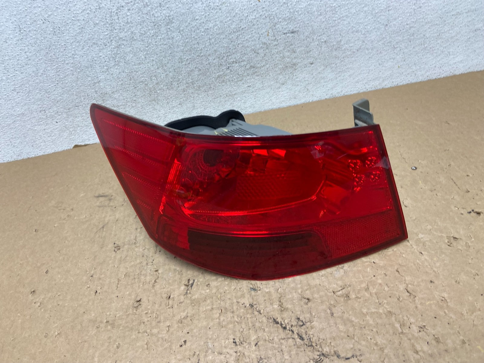 2010 - 2013 Kia Forte Left Driver LH Side Tail Light AF82280