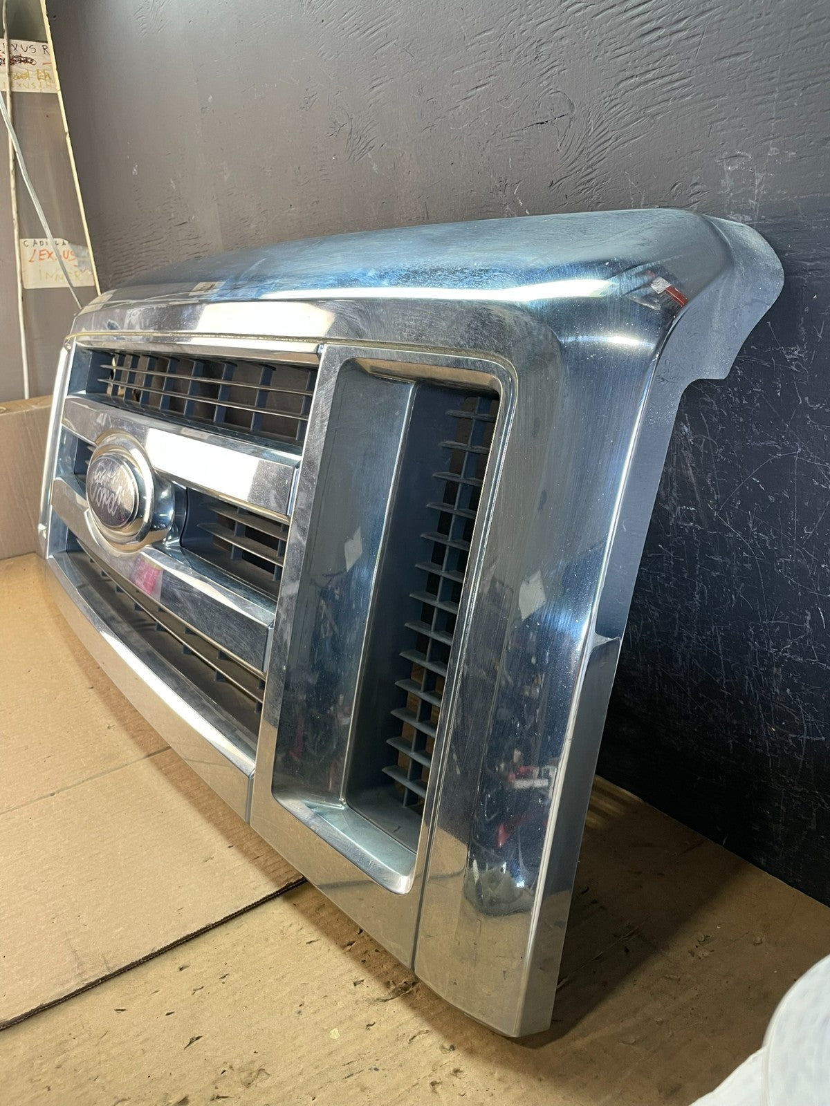 2008 to 2014 Ford Econoline E150 E250 Front Upper Chrome Grill Grille AD0251 DG1