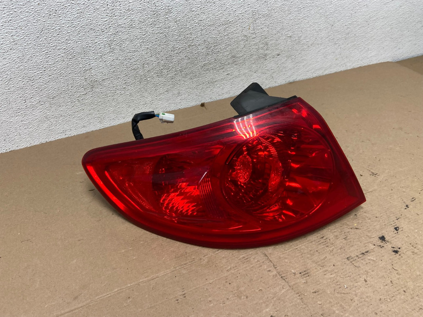 2007 - 2009 Hyundai Santa Fe Left Driver LH Side Tail Light AF4762 LK2