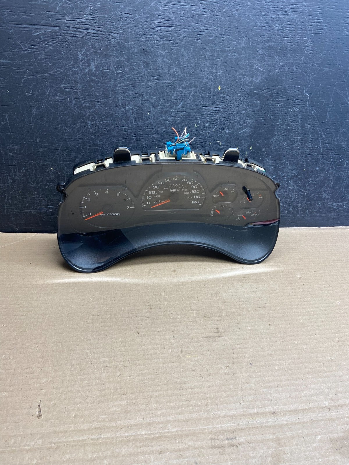 2002 to 2005 Chevrolet Trailblazer Speedometer Cluster Gauge AH1424 PS0