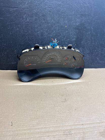 2002 to 2005 Chevrolet Trailblazer Speedometer Cluster Gauge AH1424 PS0