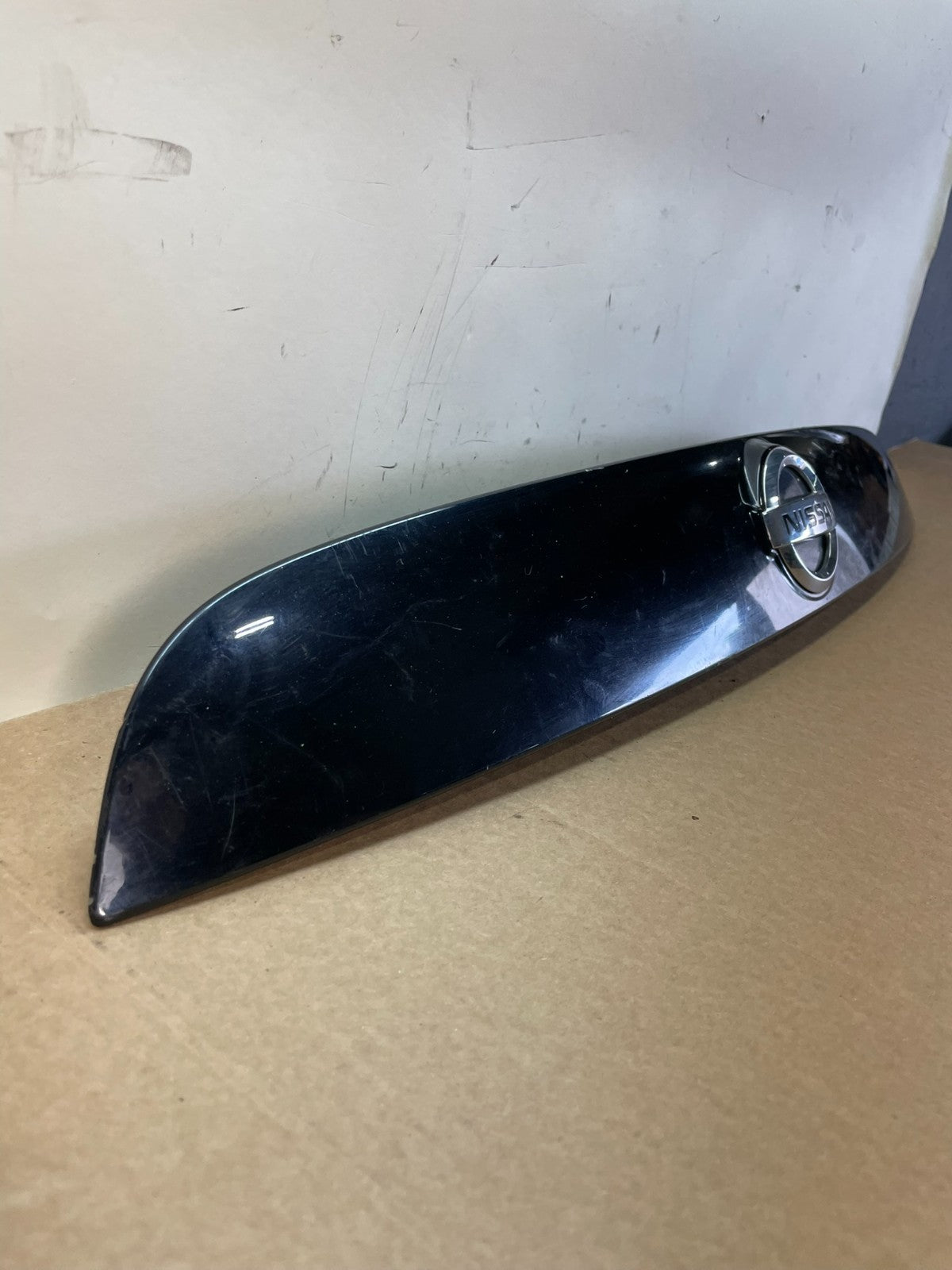 2011-2014 Nissan Juke Rear Trunk Tailgate Liftgate Emblem Panel AG2809 MS2