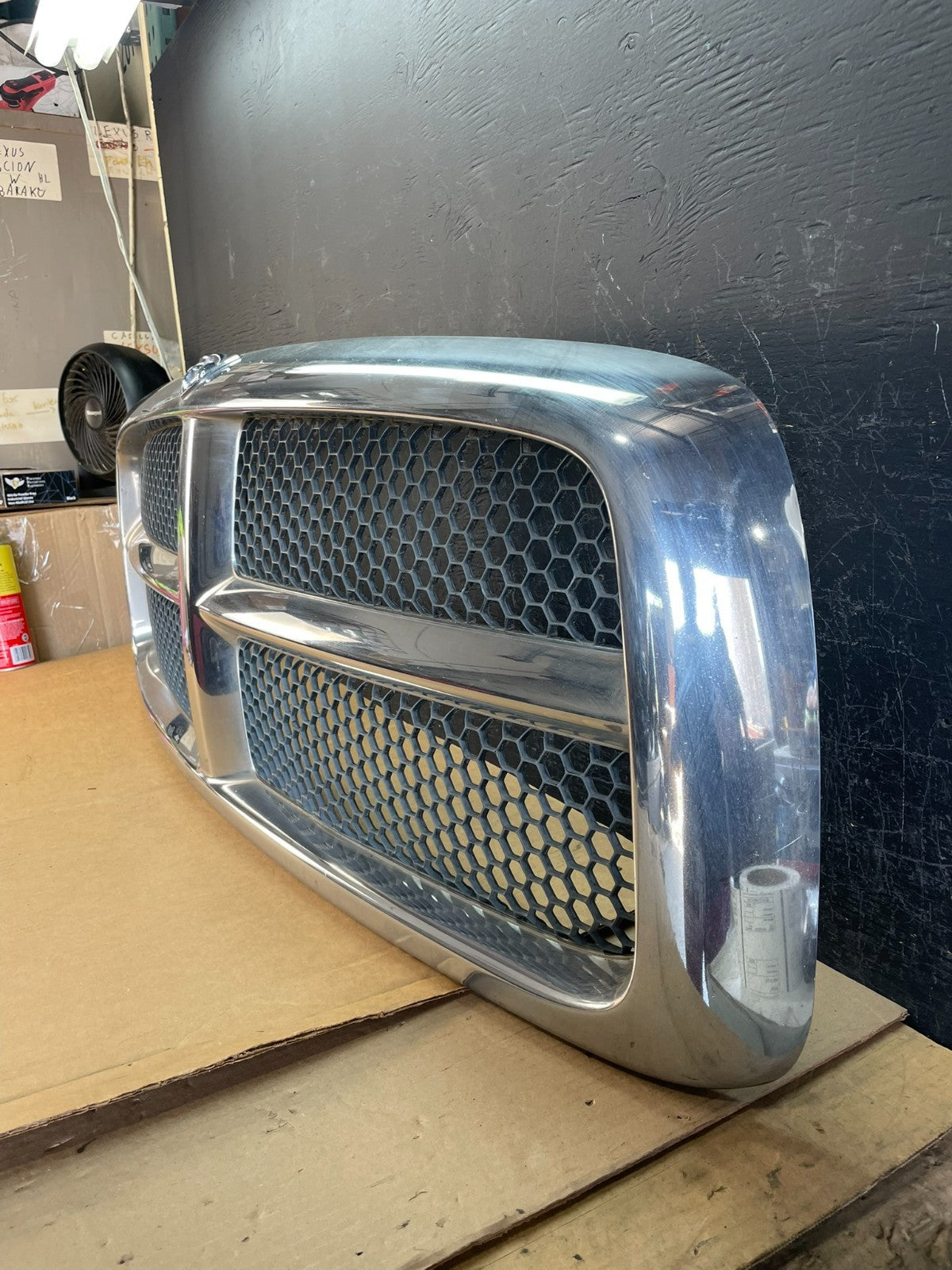 2002 to 2005 Dodge Ram 1500 Upper Front Grill Grille ae0825 DG1