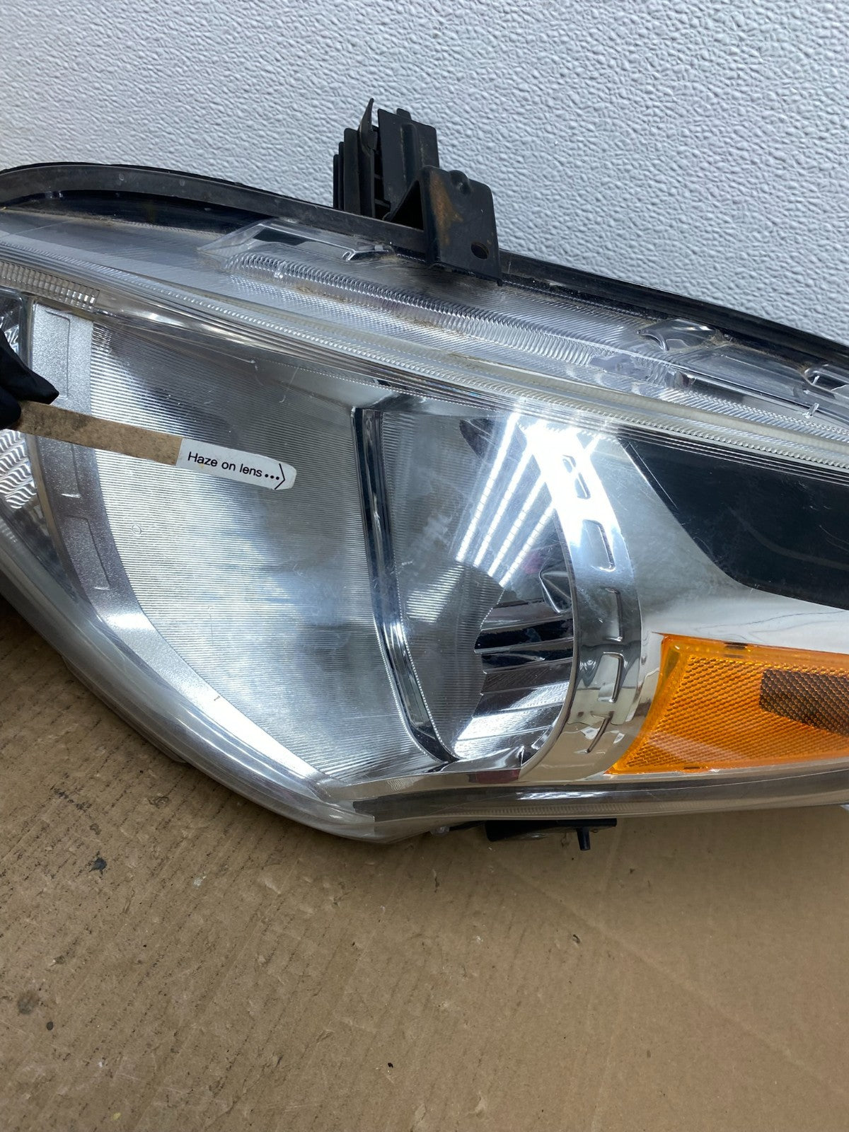 2015 to 2019 Nissan Versa Headlight Left Driver Lh Side Oem AB8204 DW4