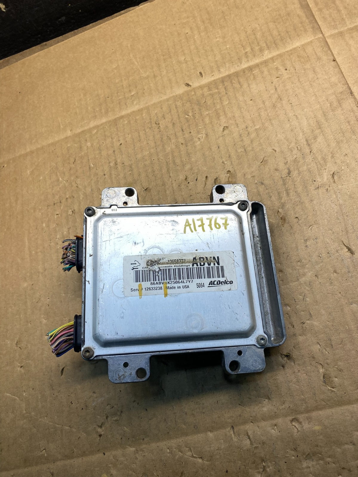 2010 to 2013 Chevrolet Silverado Yukon Engine Control Module ECM ECU AI7767 DG0