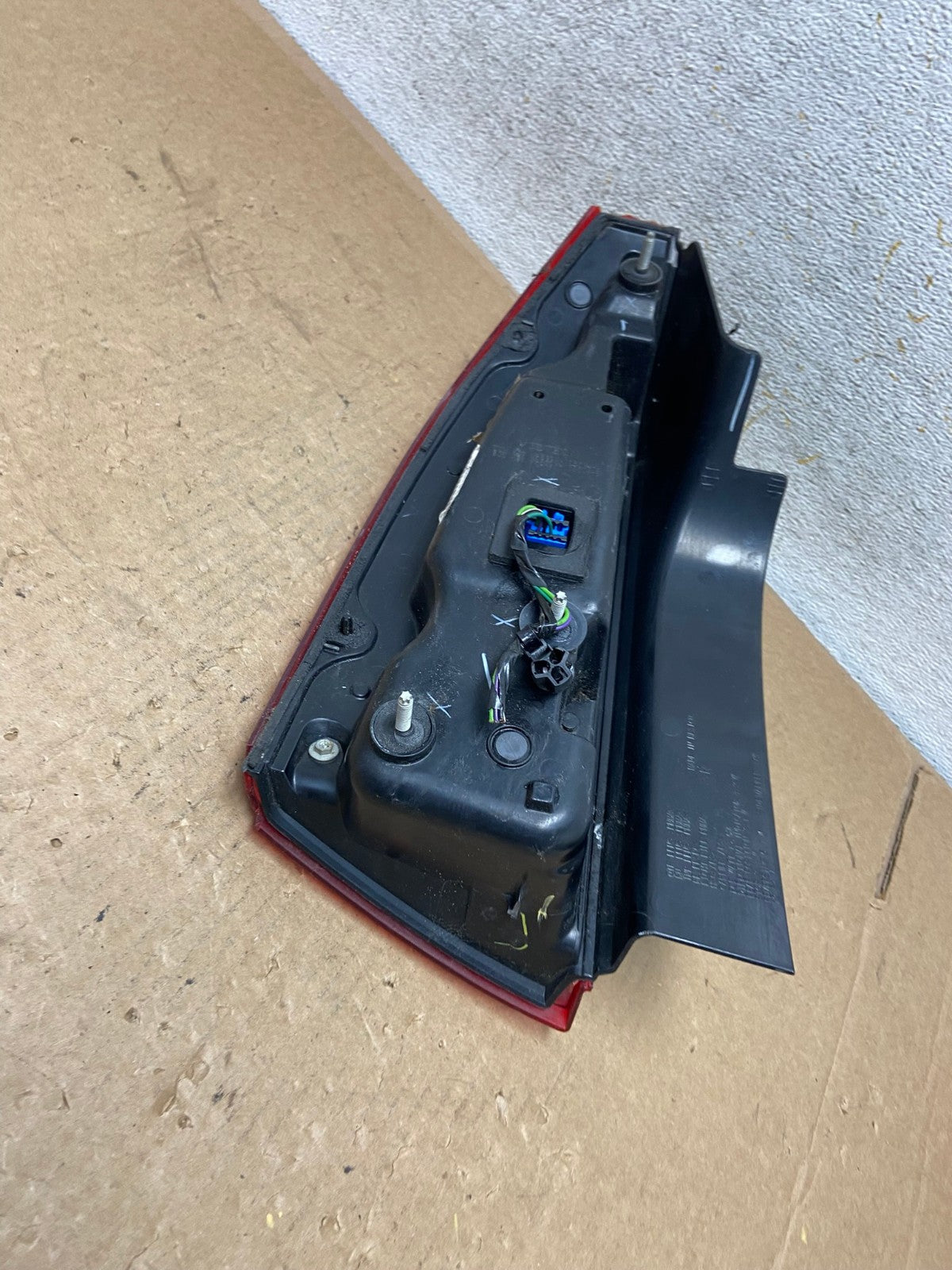 2008 to 2013 Cadillac CTS Right Passenger Side Led Side Tail light AI3536 LK9