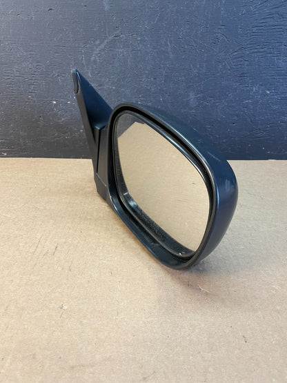 2001 to 2004 Nissan Pathfinder Right Passenger View Door Mirror AD0011 DW4