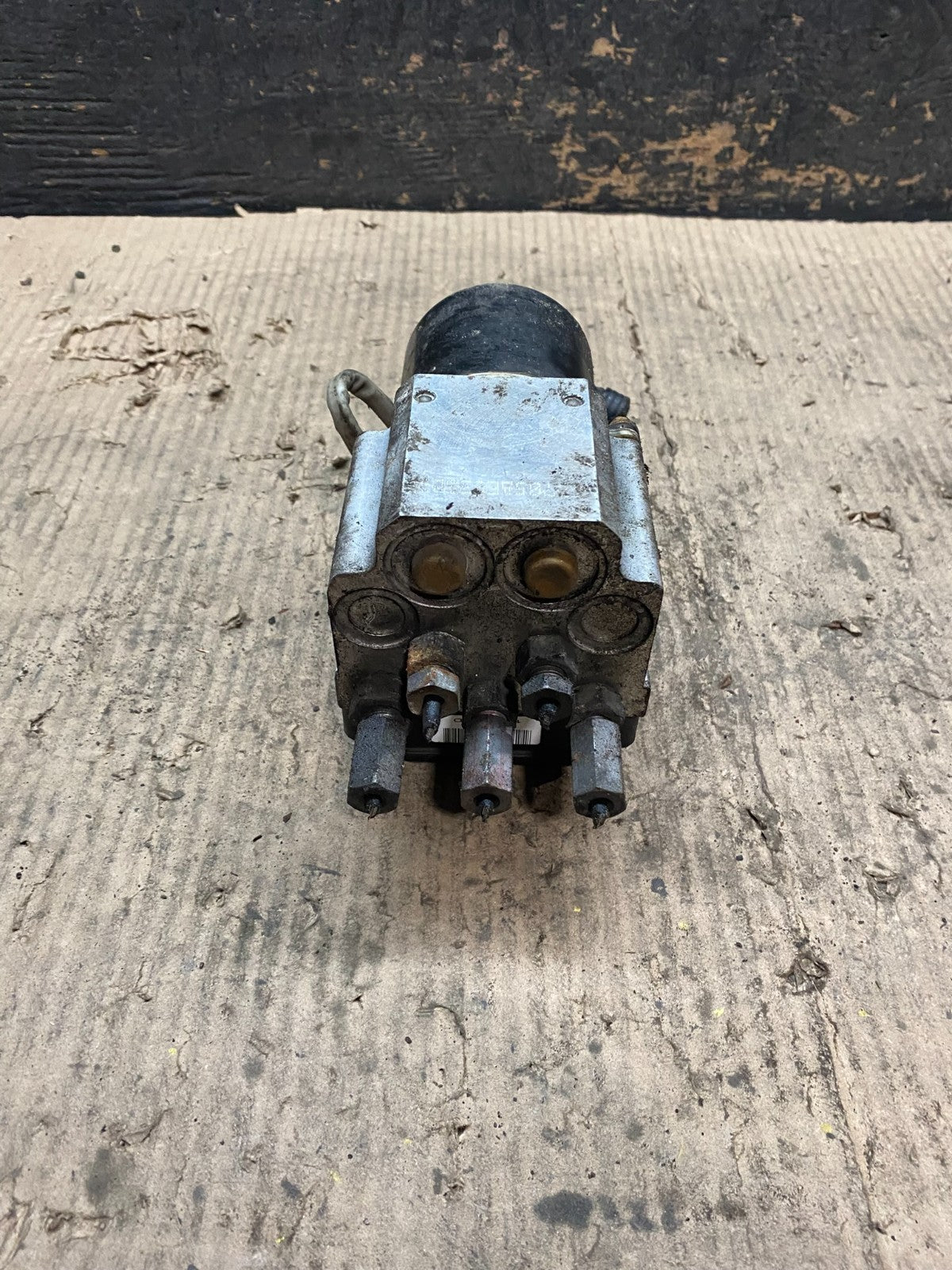 2006 2007 Ford E250 E350 ABS Pump Anti Lock Brake Module OEM v6835 DG7