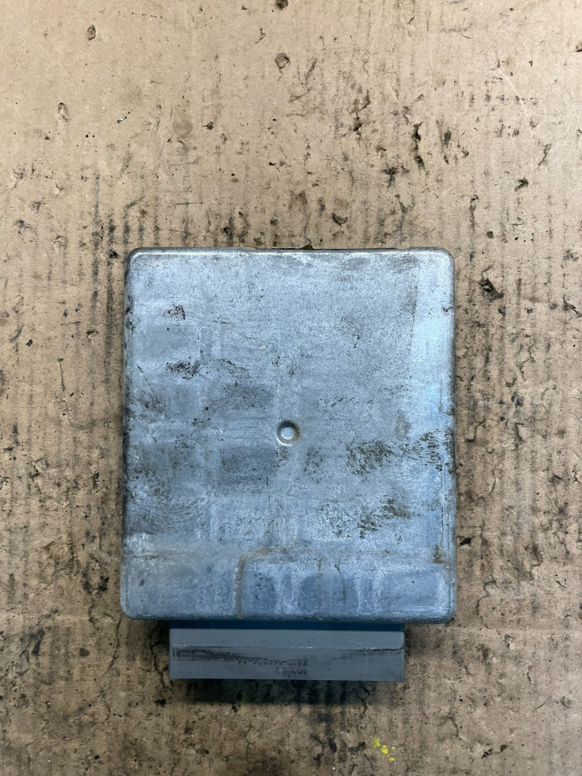 2000 Ford Van E250 4.2L Engine Control Unit ECU ECM Module S8374 DG2