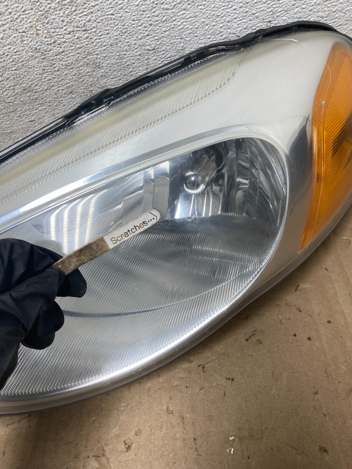 2004 2005 2006 Chrysler Sebring Left Driver LH Side Halogen Headlight AG4829 DW3