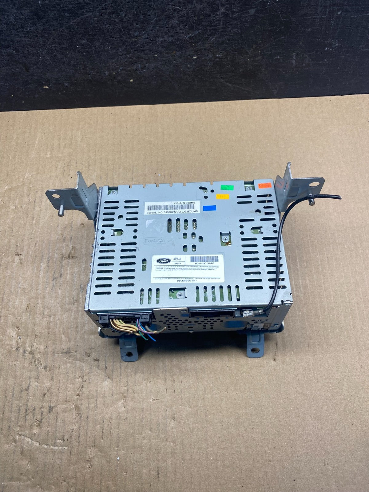 2016 2017 Ford Taurus Radio Stereo CD Player Receiver AM FM Audio AG3844 DG4