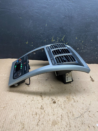 2007 - 2012 GMC Acadia A/C Heater Climate Control Radio Panel Bezel OEM Y8087 DG3