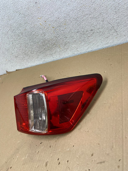 2011 - 2013 Lexus Is250 Is350 Right Passenger RH Side Tail Light AH2645 DG2