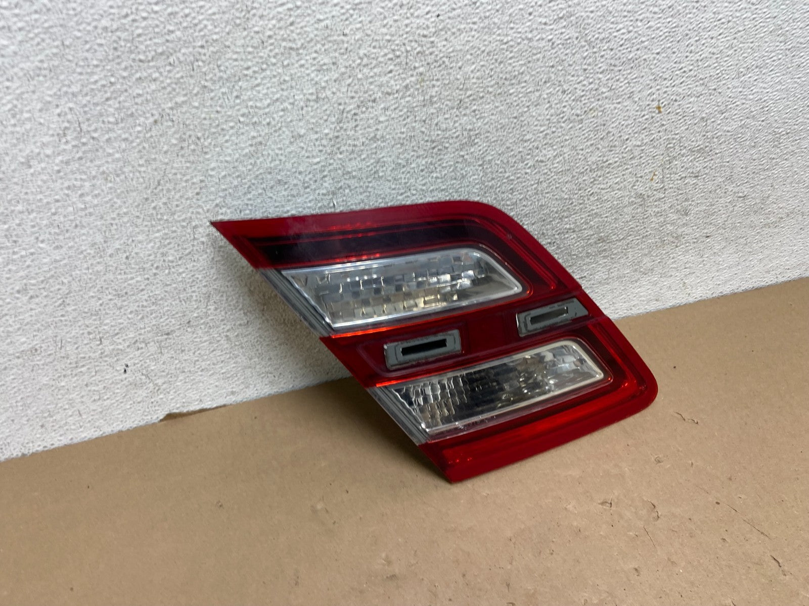 2013 to 2018 Ford Taurus Left Driver Lh Side Tail Light Inner AG40742