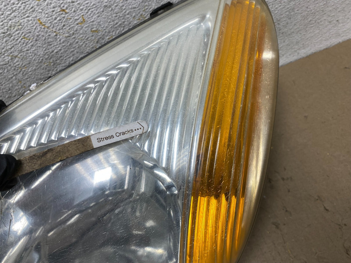 2001 - 2003 Toyota Rav4 Left Driver LH Side Headlight Halogen AH7655 DW5