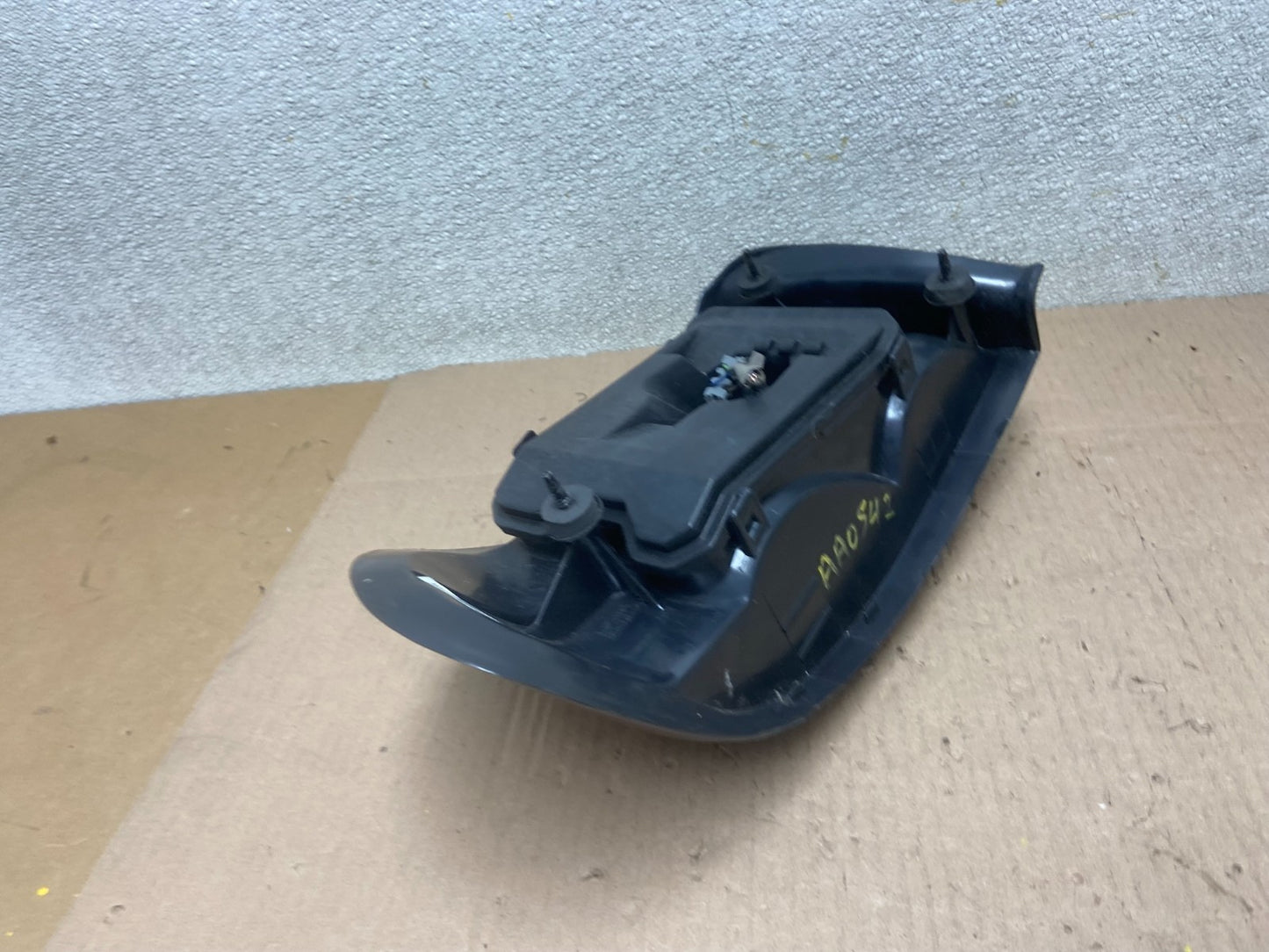 1997 to 2003 Chevrolet Malibu Passenger Right RH Side Tail Light AA0542 DW5