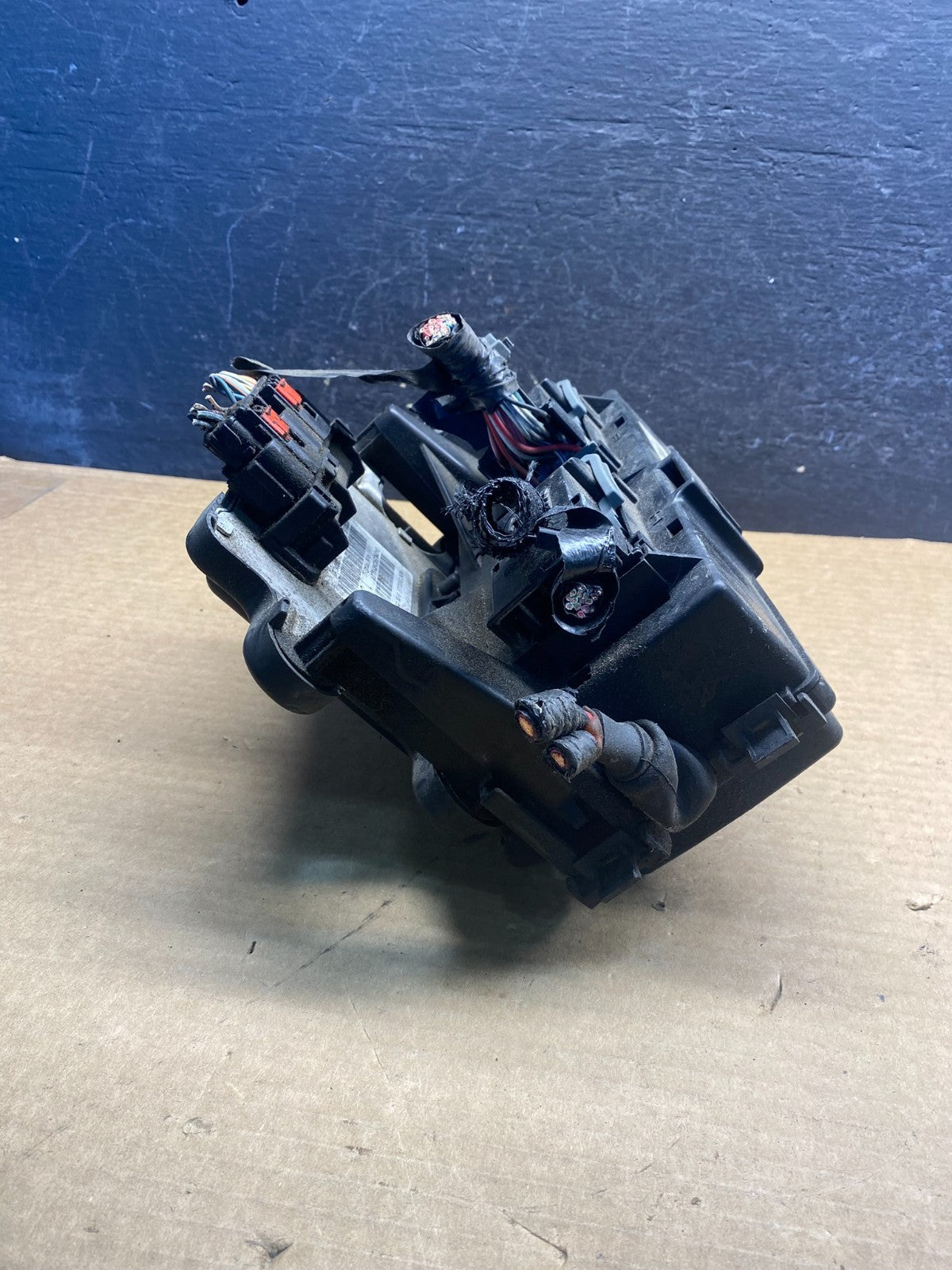 2007 Jeep Grand Cherokee Integrated Power Fuse Box 04692109ac AF4134 DW2