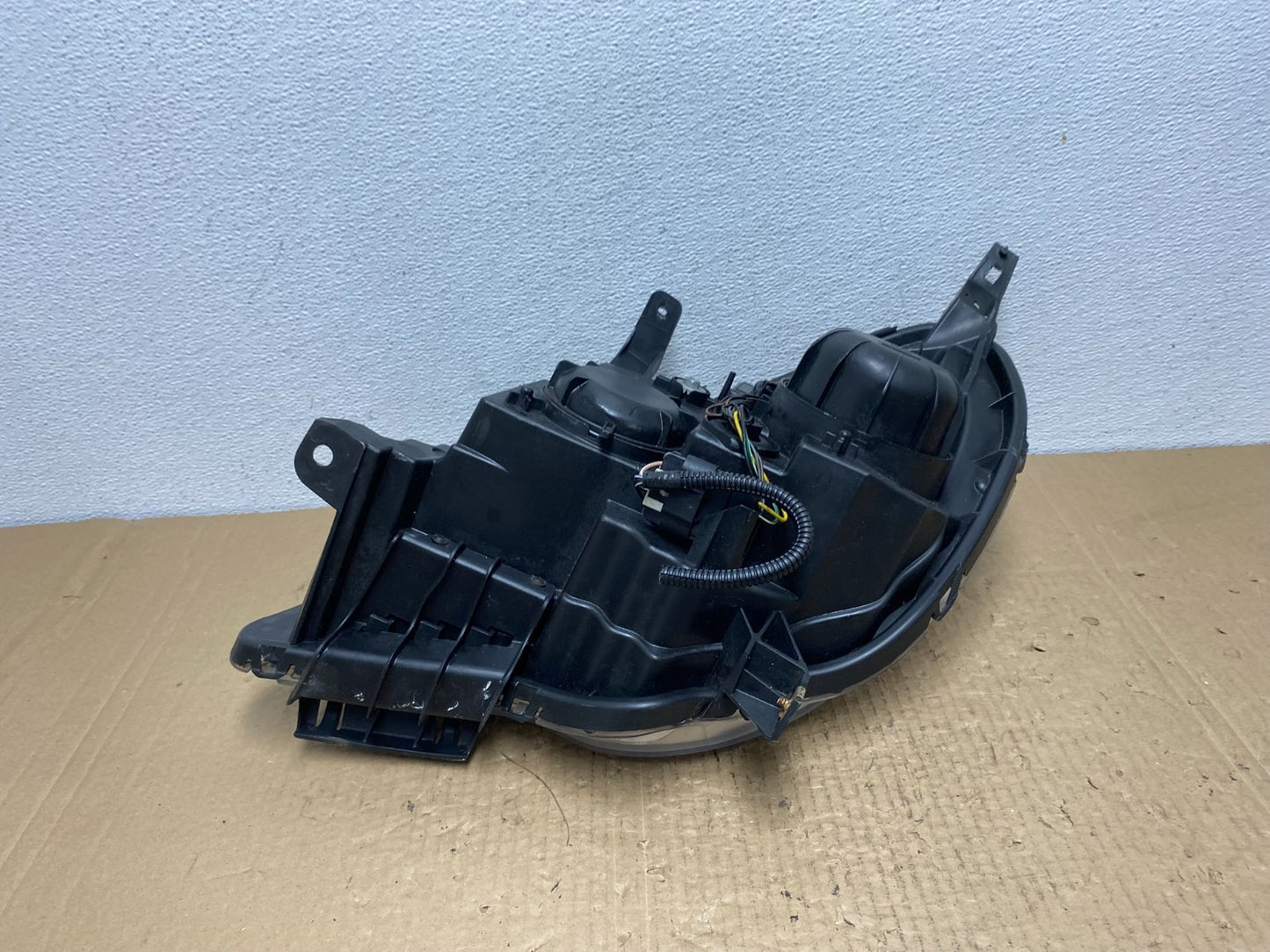 2010-2015 Chevrolet Equinox Right Passenger Halogen Projector Headlight AC39187