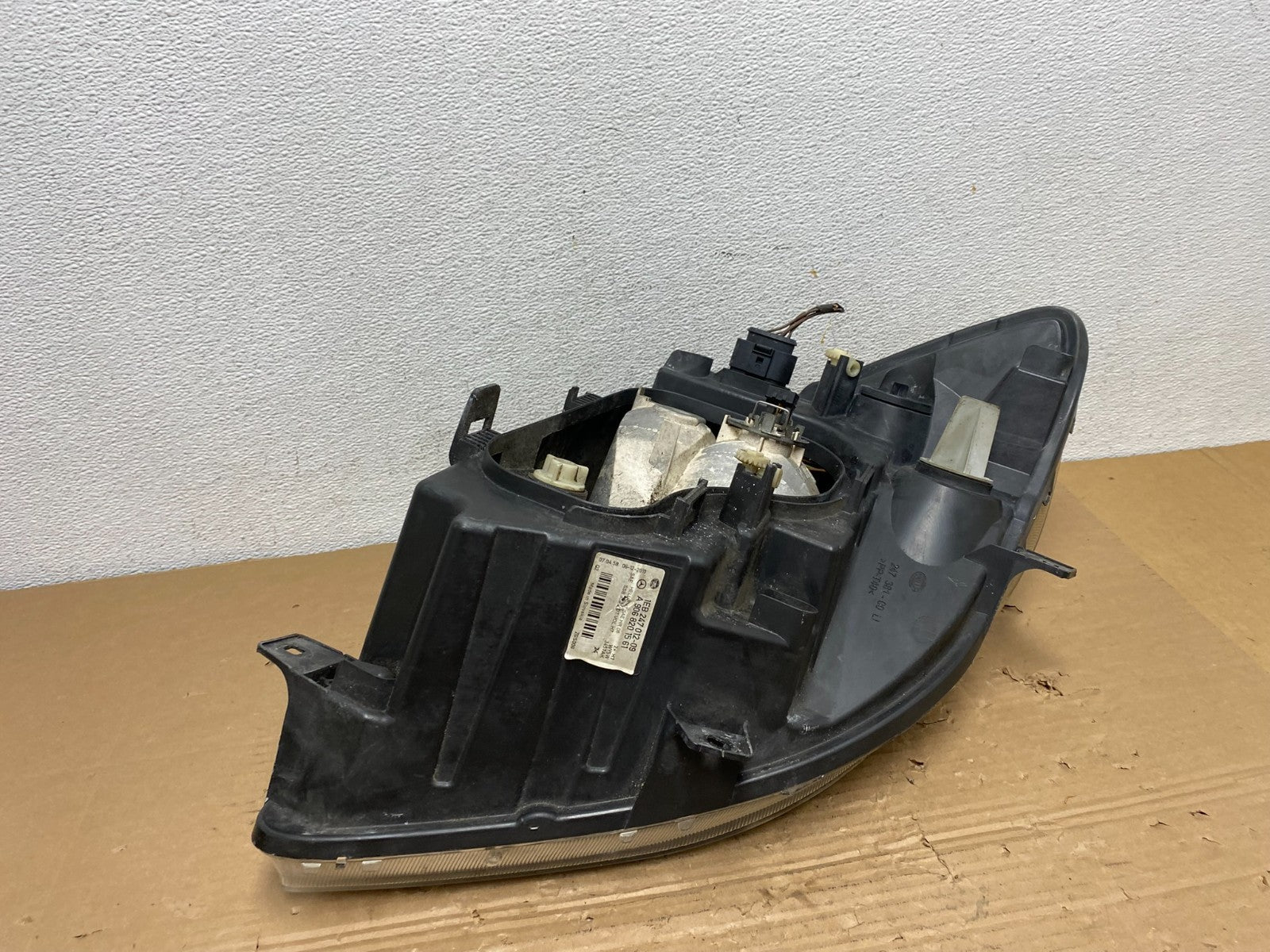 2007 to 2013 Mercedes Sprinter Headlight Left Driver Side Halogen AD4336 DW5
