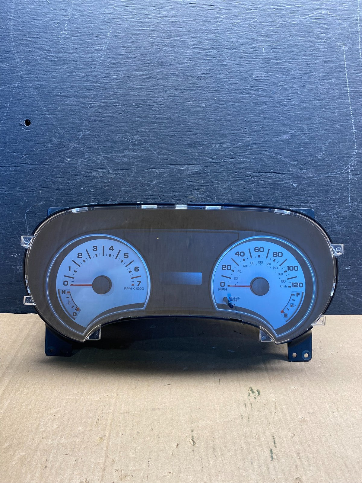 2009 2010 Ford Explorer Speedometer Cluster Gauge AE7632 DG0