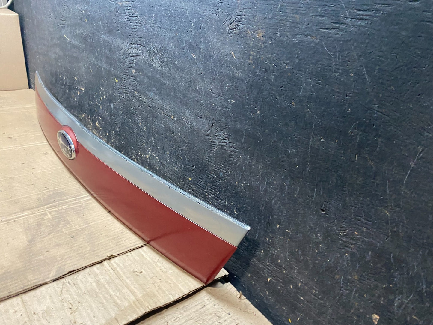 2006 2007 2008 Subaru Forester  Liftgate Tailgate Trunk Trim Molding W2111 DG1