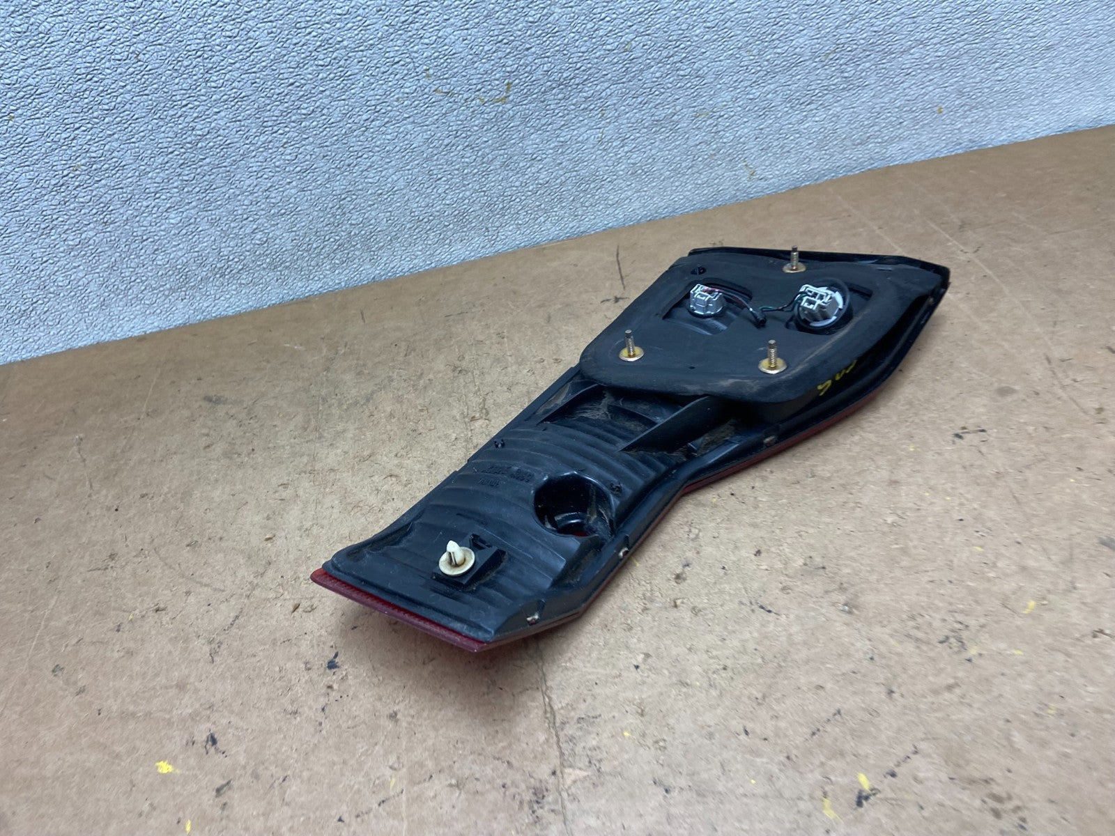 1998 to 2000 Honda Accord Right Passenger Side Inner Tail Light OEM X7525 DW6
