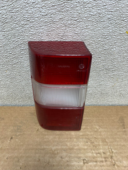 1993 to 1994 Volvo 850 SEDAN Left Driver Side Tail Light Inner Z3015 PS0