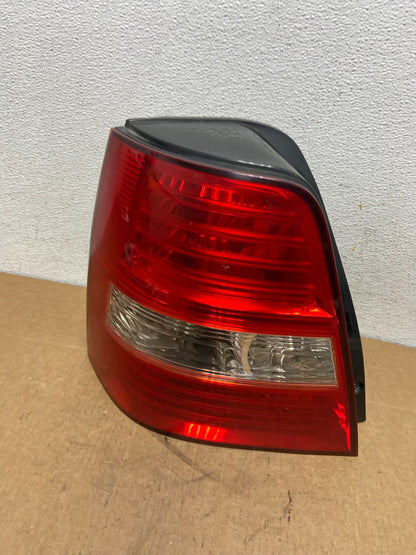 2007 2008 2009 Kia Sorento Left Driver LH Side Tail Light AD6063 DW0