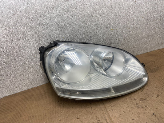 2005 to 2010 Volkswagen Jetta Right Passenger RH Side Headlight Halogen AA69100